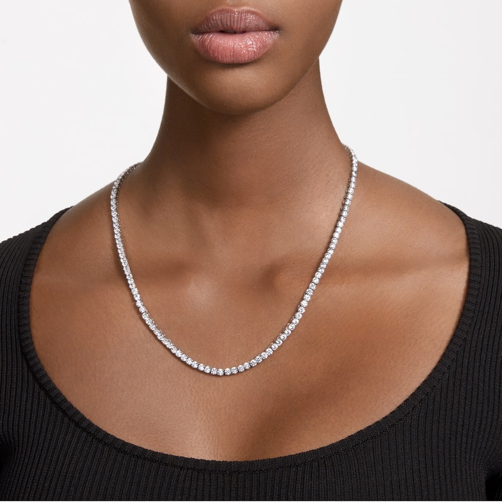 Swavorski necklace